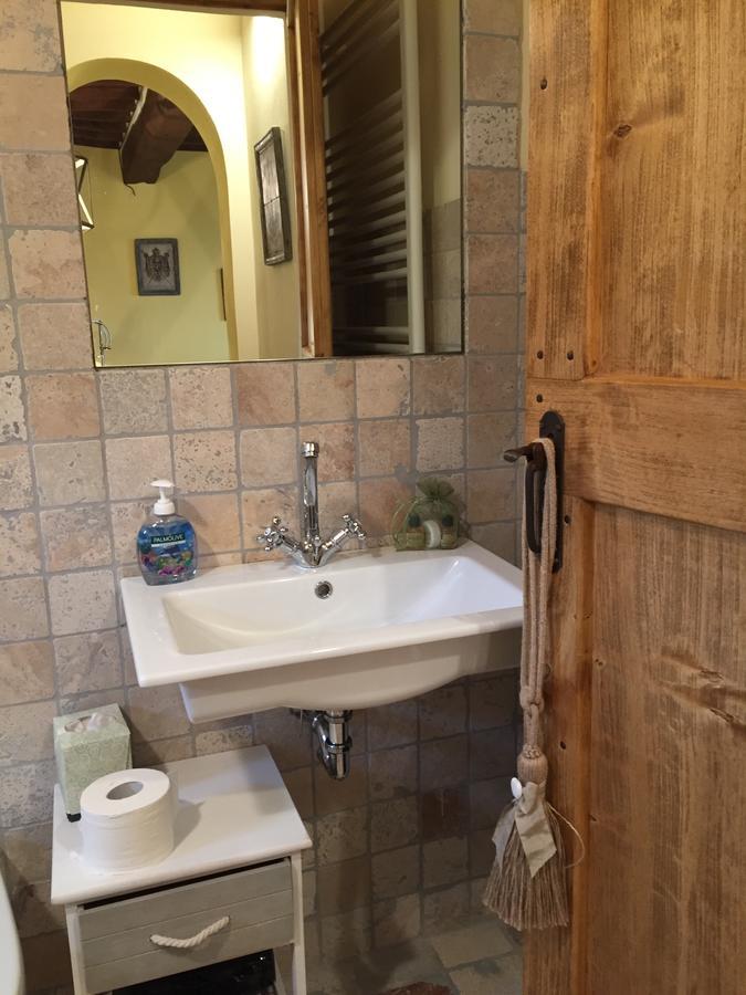 Borgo In Chianni Lägenhet Exteriör bild